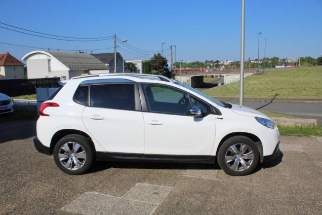 PEUGEOT 2008 STYLE 1.6 HDI 92 CV BVM5 / 1ER MAIN / ORIGINE FRANCE 5