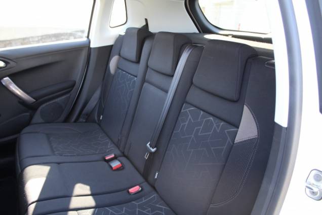 PEUGEOT 2008 STYLE 1.6 HDI 92 CV BVM5 / 1ER MAIN / ORIGINE FRANCE 13