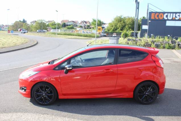 FORD FIESTA RED EDITION 1.0 SCTI 140 CV BVM5 / ORIGINE FRANCE 4