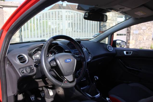 FORD FIESTA RED EDITION 1.0 SCTI 140 CV BVM5 / ORIGINE FRANCE 9