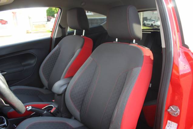 FORD FIESTA RED EDITION 1.0 SCTI 140 CV BVM5 / ORIGINE FRANCE 11