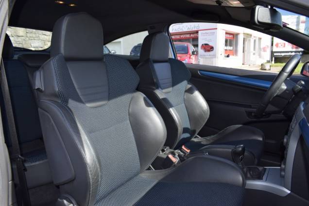OPEL ASTRA (H) OPC  240 CV  10