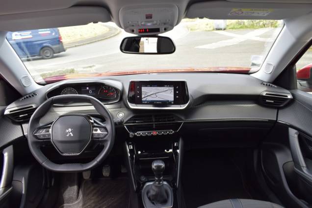 PEUGEOT 2008 ALLURE HDI 110 CV BVM 10