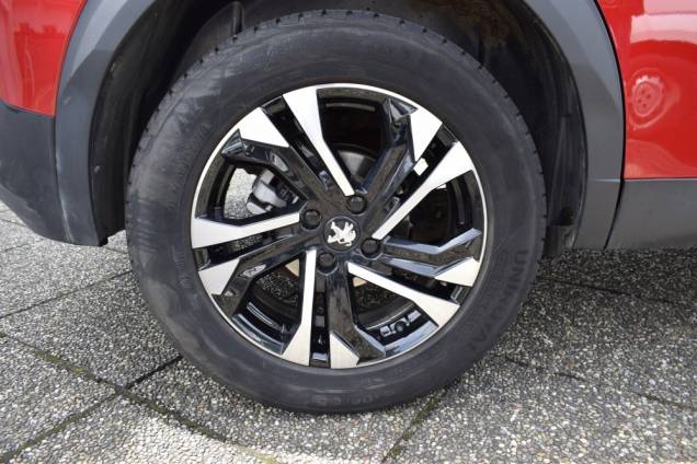 PEUGEOT 2008 ALLURE HDI 110 CV BVM 16