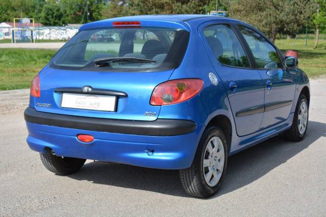 PEUGEOT 206 1.4 75 CV 5 PORTES / BOITE AUTOMATIQUE / 65900 KMS 4