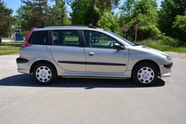 PEUGEOT 206 SW 1.4 75 CV / 59500 KMS  9