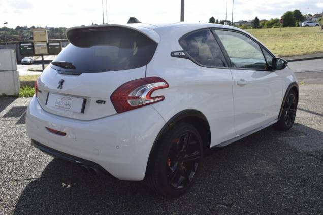 PEUGEOT 208 GTI 200 CV BVM6 8