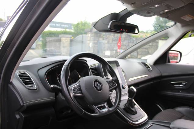 RENAULT GRAND SCENIC BOSE 1.6 DCI 160 CV EDC6 / 7 PLACES 9