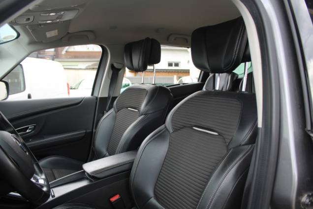 RENAULT GRAND SCENIC BOSE 1.6 DCI 160 CV EDC6 / 7 PLACES 12