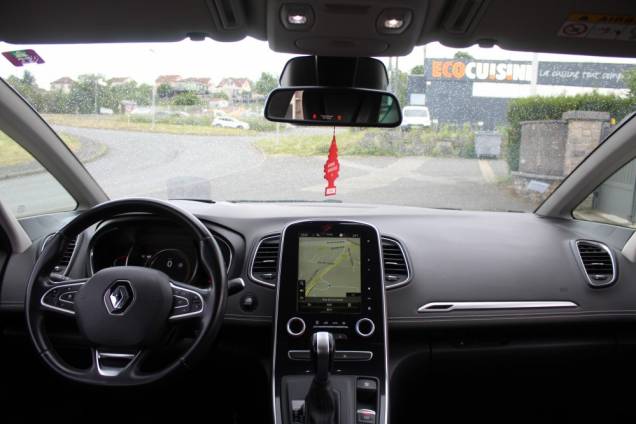 RENAULT GRAND SCENIC BOSE 1.6 DCI 160 CV EDC6 / 7 PLACES 11
