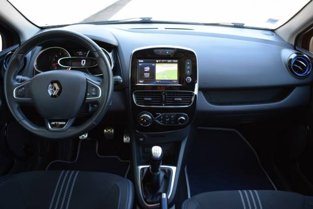RENAULT CLIO IV GT LINE 1.5 DCI 90 CV / 63000 KMS / 1ere MAIN / SUIVI COMPLET 15