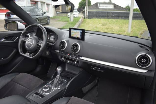 AUDI A3 CABRIOLET SLINE 2.0 TDI 150 CV STRONIC 11