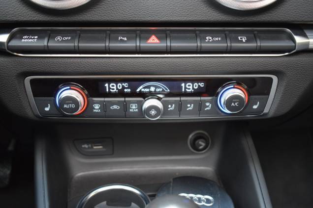 AUDI A3 DESIGN LUXE FINITION S-LINE QUATTRO 2.0 TFSI 190 CV / TOIT OUVRANT PANORAMIQUE / ORIGINE FRANCE / BANG & OLUFSEN 23