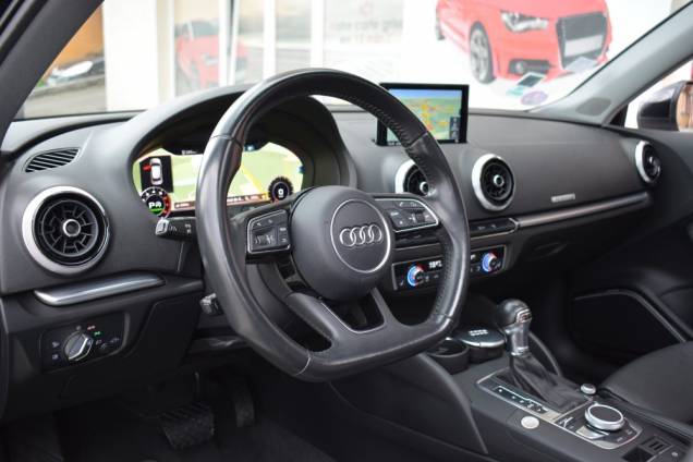 AUDI A3 DESIGN LUXE FINITION S-LINE QUATTRO 2.0 TFSI 190 CV / TOIT OUVRANT PANORAMIQUE / ORIGINE FRANCE / BANG & OLUFSEN 12