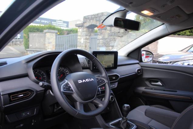 DACIA JOGGER EXTREME ECO-G 100 CV BVM6 / GPL / 7 PLACES 9