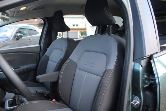 DACIA JOGGER EXTREME ECO-G 100 CV BVM6 / GPL / 7 PLACES 12