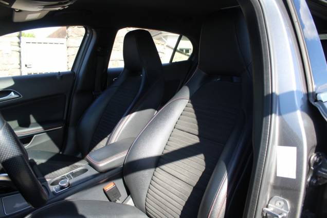 MERCEDES BENZ GLA FASCINATION 200 CDI 136 CV 7G-DCT 12
