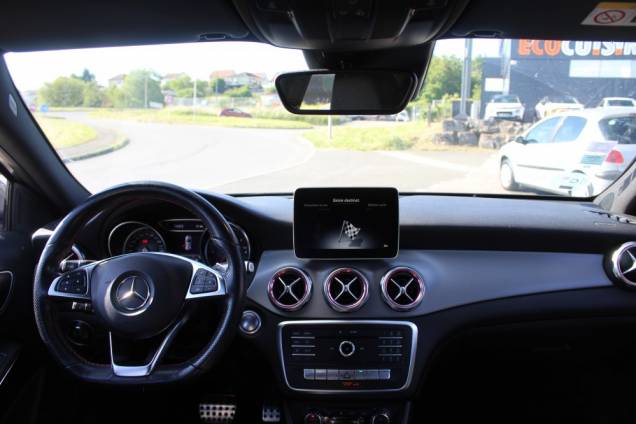 MERCEDES BENZ GLA FASCINATION 200 CDI 136 CV 7G-DCT 10