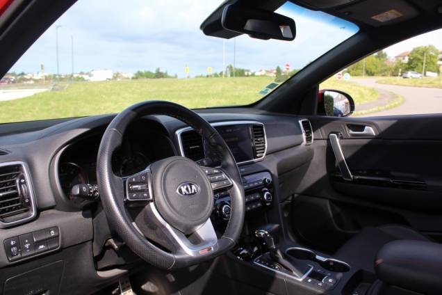 KIA SPORTAGE GT LINE 1.6 CRDI 136 CV MHEV DCT7 / TOIT OUVRANT PANORAMIQUE 8