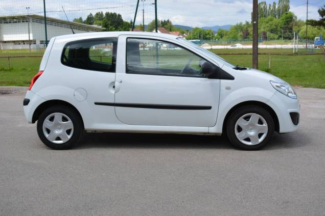 RENAULT TWINGO 1.2 60 CV AUTHENTIQUE / CLIMATISATION 9