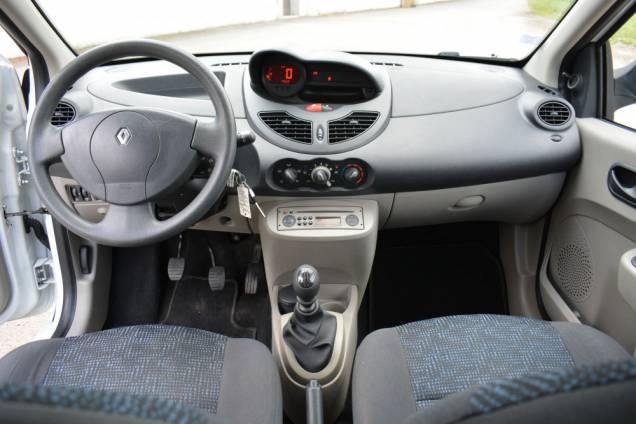 RENAULT TWINGO 1.2 60 CV AUTHENTIQUE / CLIMATISATION 16