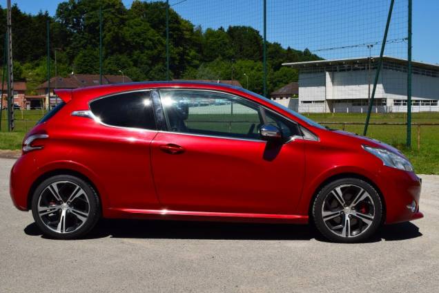 PEUGEOT 208 GTI 1.6 THP 200 CV / 86600 KMS / JBL / TOIT PANORAMIQUE 7