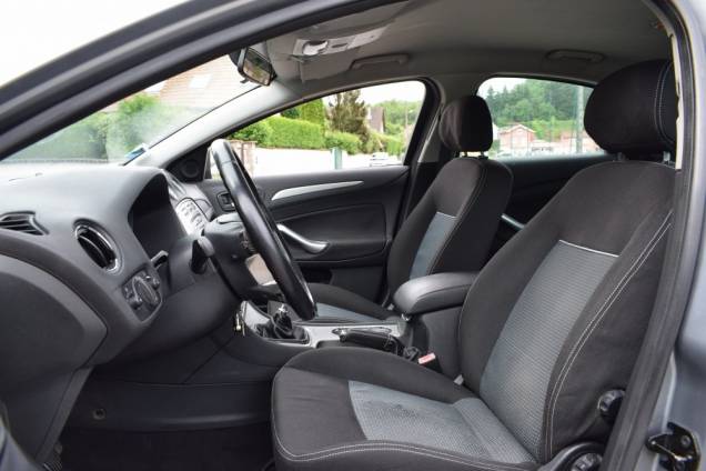 FORD MONDEO TREND 1.8 TDCI 125 CV BV6 10