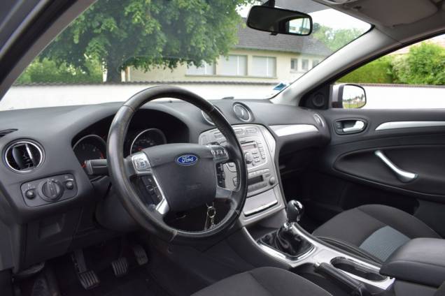 FORD MONDEO TREND 1.8 TDCI 125 CV BV6 9