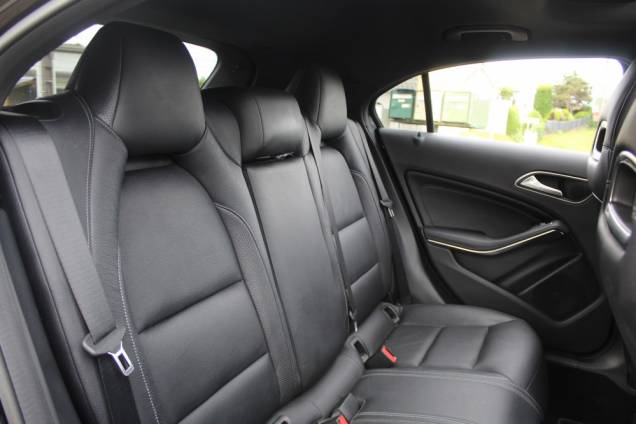 MERCEDES BENZ CLASSE A 220D FASCINATION 7G-DCT 177 CV / TOIT OUVRANT PANORAMIQUE 14