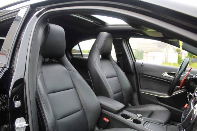 MERCEDES BENZ CLASSE A 220D FASCINATION 7G-DCT 177 CV / TOIT OUVRANT PANORAMIQUE 12