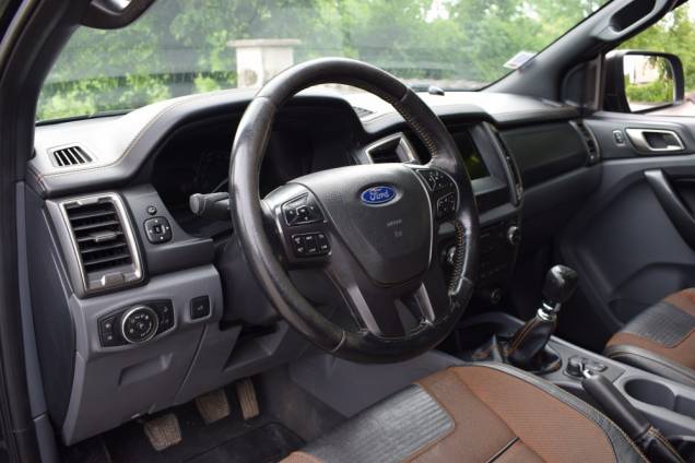 FORD RANGER WILDTRAK DOUBLE CABINE 4X4  3.2 TDCI 200 CV / 1ere MAIN  / ATTELAGE / CAMERA DE RECUL 10