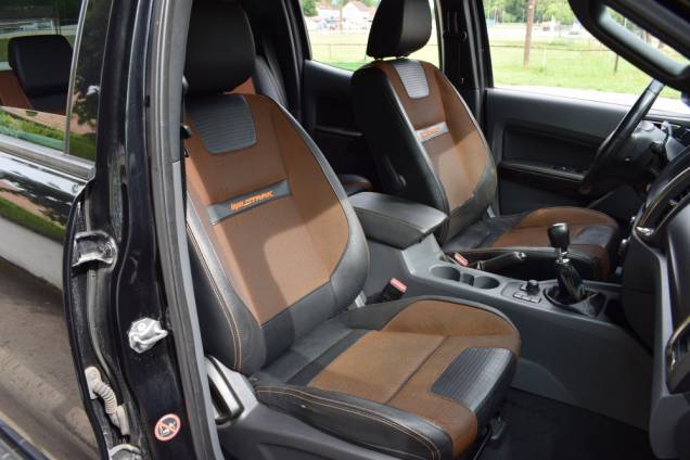 FORD RANGER WILDTRAK DOUBLE CABINE 4X4  3.2 TDCI 200 CV / 1ere MAIN  / ATTELAGE / CAMERA DE RECUL 16