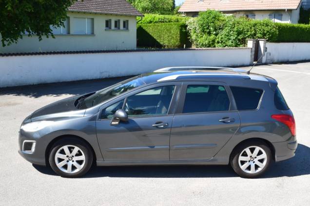 PEUGEOT 308 SW 1.6 HDI 115 CV / TOIT PANORAMIQUE / 1ère MAIN / 85500 KMS 8