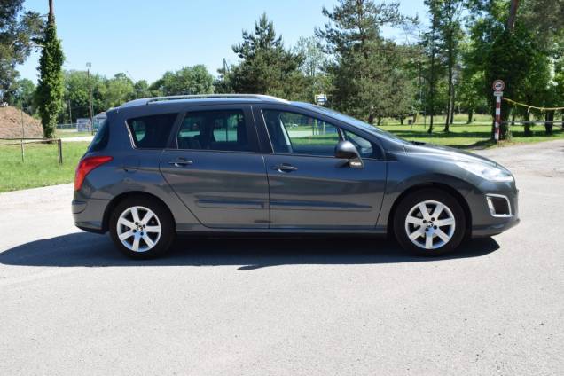PEUGEOT 308 SW 1.6 HDI 115 CV / TOIT PANORAMIQUE / 1ère MAIN / 85500 KMS 9