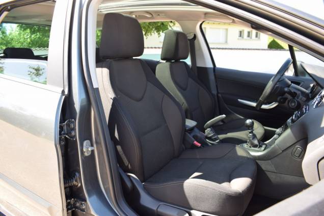PEUGEOT 308 SW 1.6 HDI 115 CV / TOIT PANORAMIQUE / 1ère MAIN / 85500 KMS 12