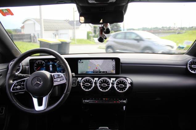 MERCEDES BENZ CLA SHOOTING BRAKE PROGRESSIVE LINE 180 1.3i 136 CV 7G-DCT / ORIGINE FRANCE 9