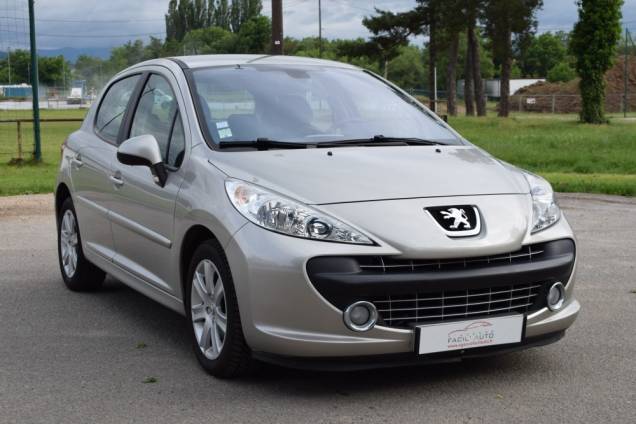 PEUGEOT 207 1.6 120 CV / 5 PORTES / BOITE AUTOMATIQUE / 1ère MAIN / 51900 KMS 2