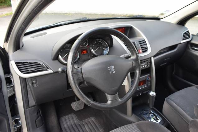 PEUGEOT 207 1.6 120 CV / 5 PORTES / BOITE AUTOMATIQUE / 1ère MAIN / 51900 KMS 14