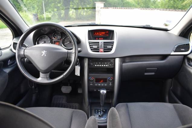 PEUGEOT 207 1.6 120 CV / 5 PORTES / BOITE AUTOMATIQUE / 1ère MAIN / 51900 KMS 15