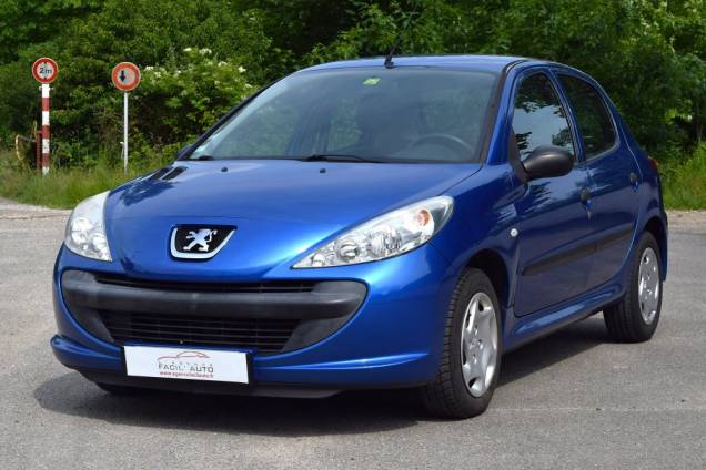 PEUGEOT 206 + 1.1 60 CV  1