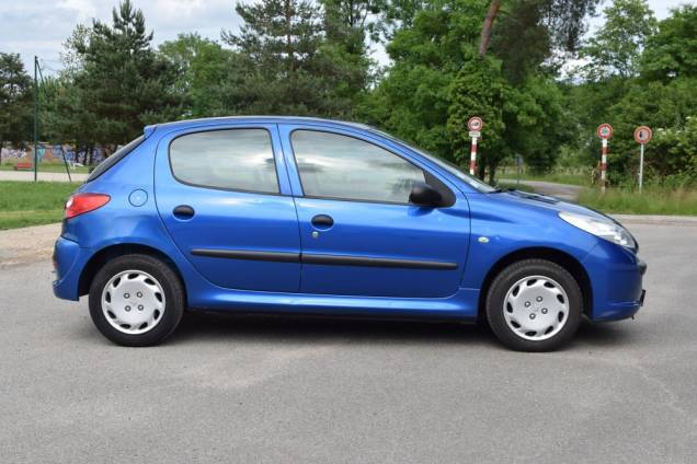PEUGEOT 206 + 1.1 60 CV  7