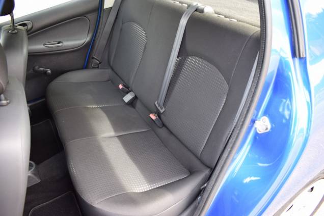 PEUGEOT 206 + 1.1 60 CV  11
