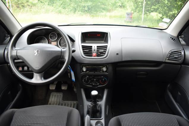 PEUGEOT 206 + 1.1 60 CV  12