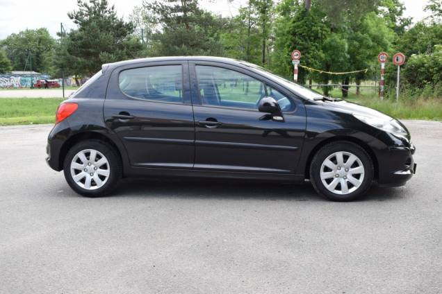 PEUGEOT 207 1.4 16 V 90 CV / 5 PORTES / CLIMATISATION 9