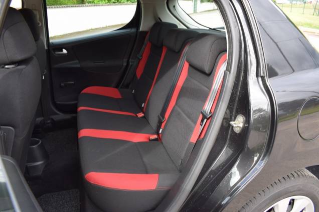 PEUGEOT 207 1.4 16 V 90 CV / 5 PORTES / CLIMATISATION 13