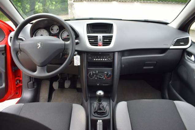 PEUGEOT 207 1.4 75 CV URBAN MOVE / 1ère MAIN / 8700 KMS / ETAT NEUF 15
