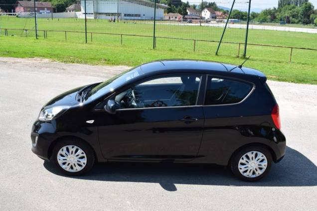 KIA PICANTO 1.0 65 CV / 1ère MAIN  8