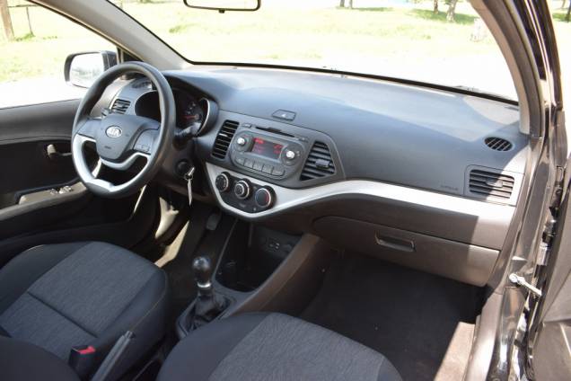 KIA PICANTO 1.0 65 CV / 1ère MAIN  17