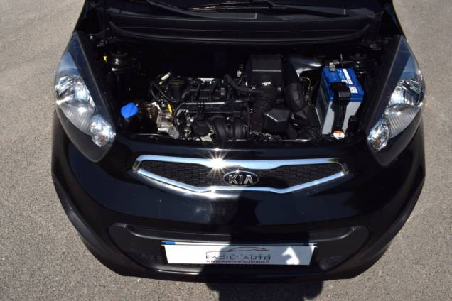 KIA PICANTO 1.0 65 CV / 1ère MAIN  19