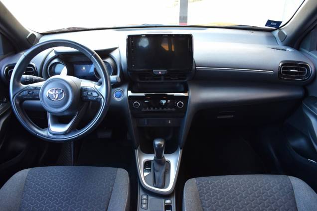 TOYOTA YARIS CROSS DESIGN 116 CV HYBRID / 1ere MAIN / 87500 KMS / SUIVI COMPLET 12